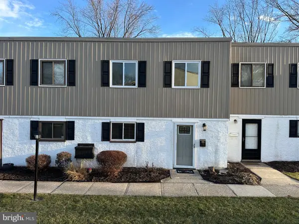 5 Fords Edge, ROYERSFORD, PA 19468