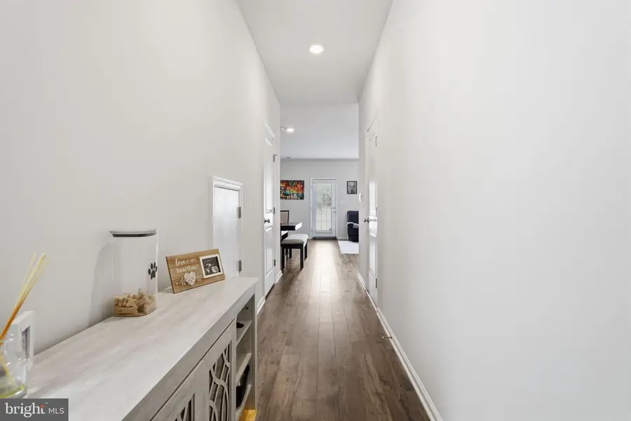 975 Still Waters Ln #, Pennsburg, PA 18073 - Image #2