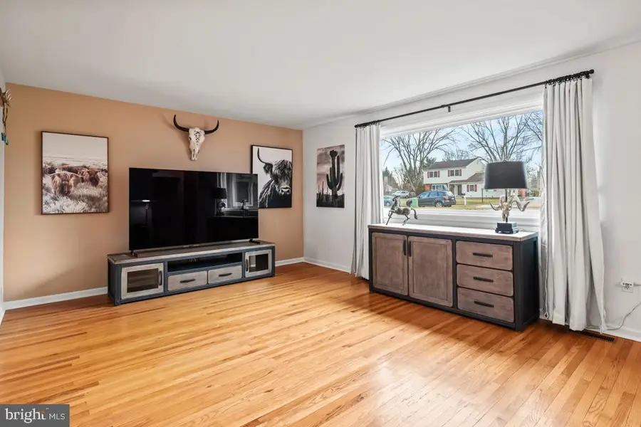 965 Anders Rd, Lansdale, PA 19446 - #3