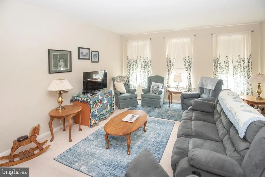 40 Rosy Ridge Ct, Telford, PA 18969 - Image #3