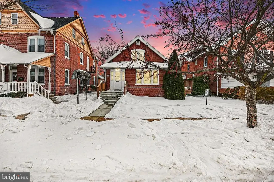 513 N Broad St, Lansdale, PA 19446 - #2