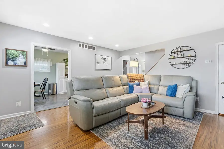 140 N County Line Rd, Souderton, PA 18964 - Image #2