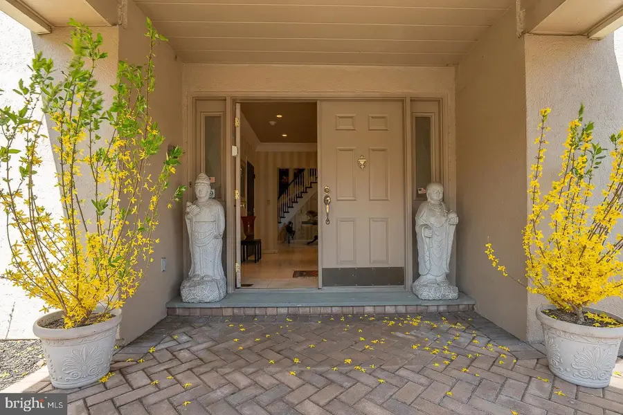 1044 Lindy Ln #10-44, Bala Cynwyd, PA 19004 - #3