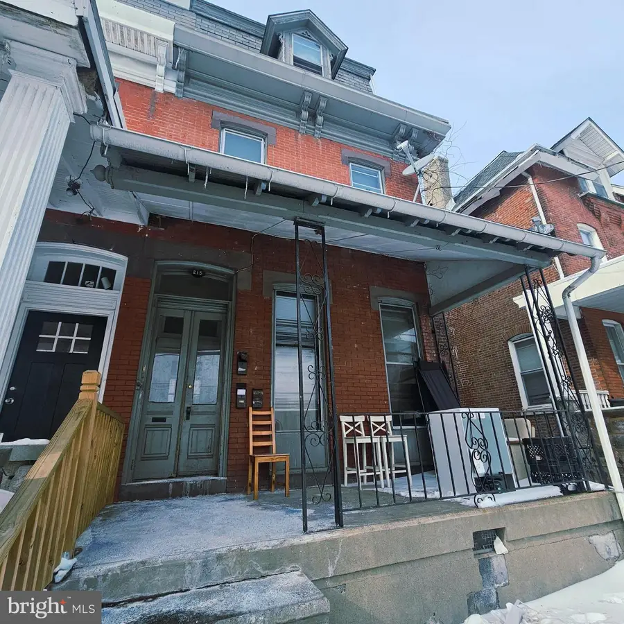 215 Haws Ave, Norristown, PA 19401 - Image #2