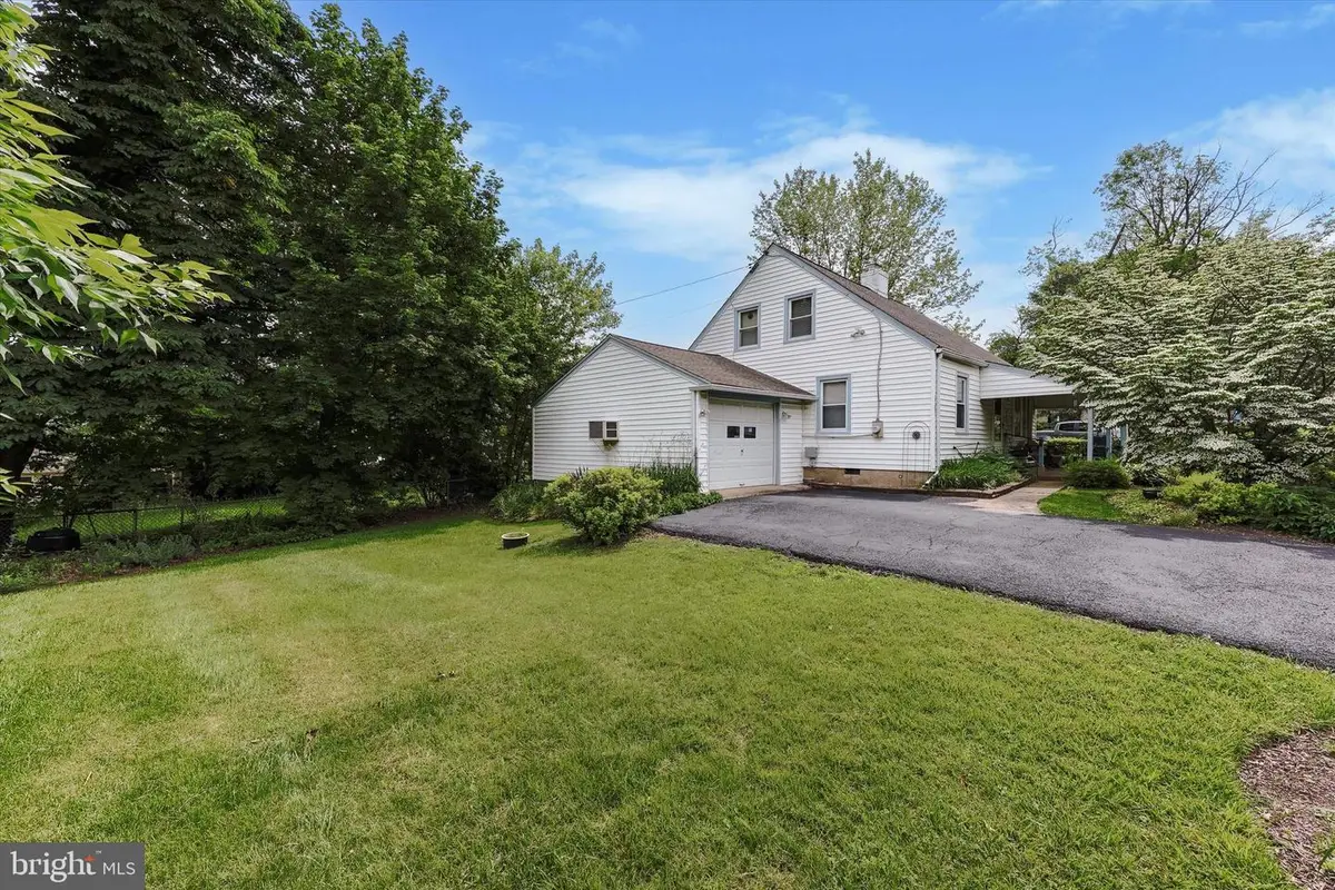 2305 Triebel Rd, Abington, PA 19001 - Image #1