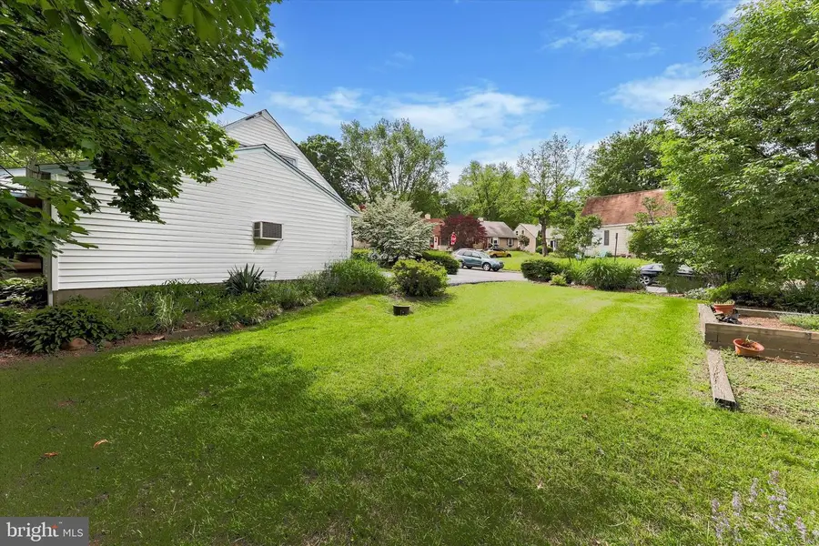 2305 Triebel Rd, Abington, PA 19001 - Image #3