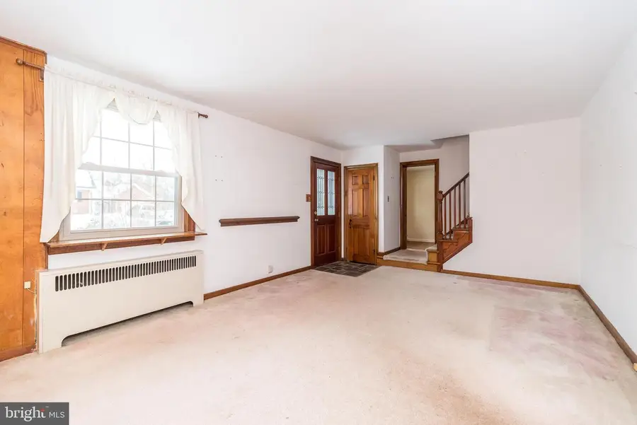 640 S Towamencin Ave, Lansdale, PA 19446 - #3