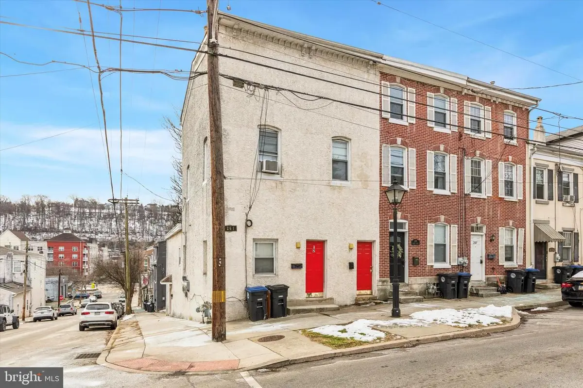 261 E Hector St, Conshohocken, PA 19428 - Image #1