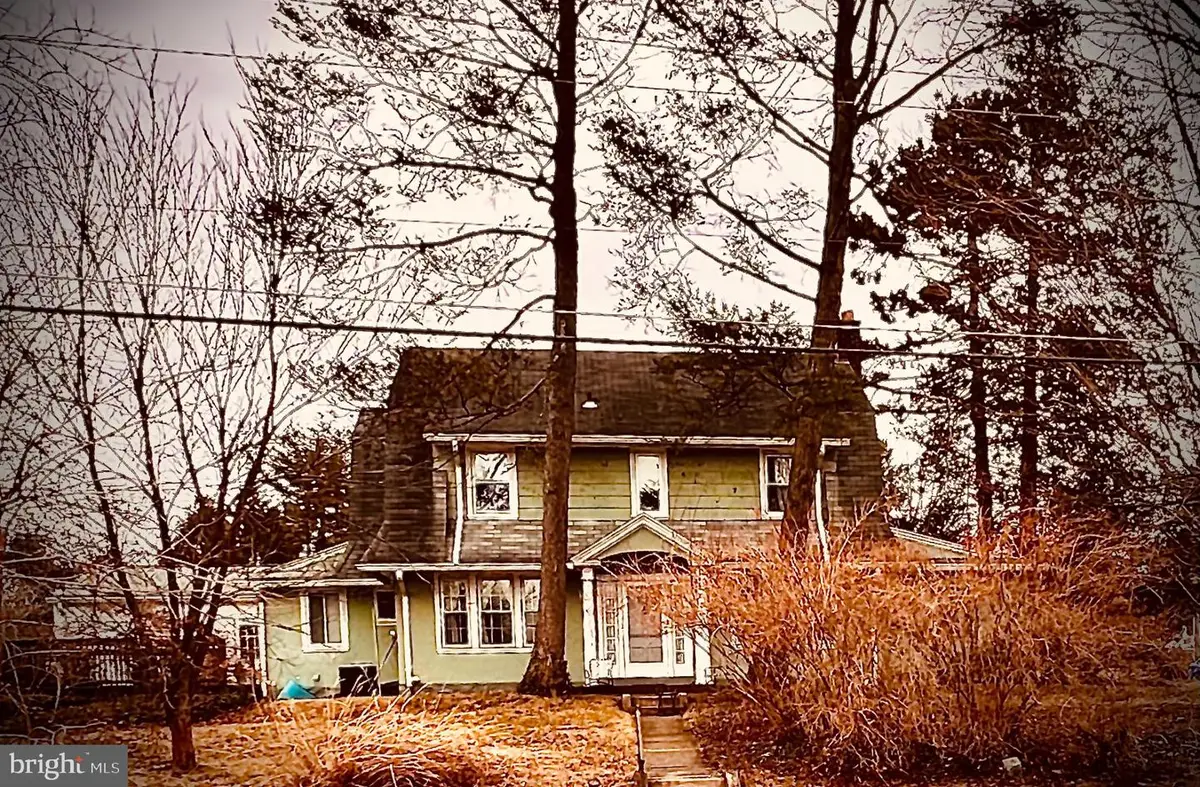 35 E Athens Ave, Ardmore, PA 19003 - Image #1