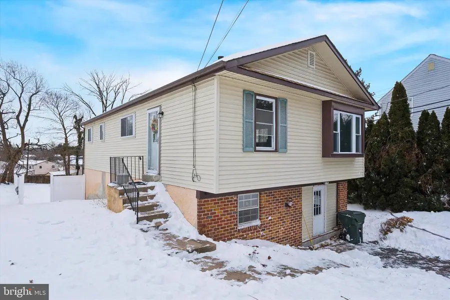 1551 Fitzwatertown Rd, Willow Grove, PA 19090 - #2