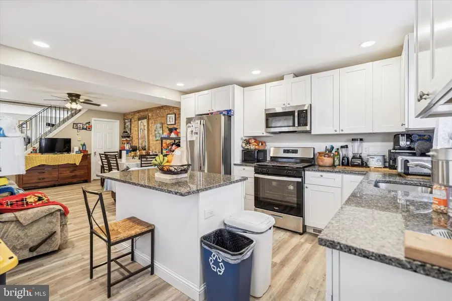 39 W 2nd St, Bridgeport, PA 19405 - Image #3