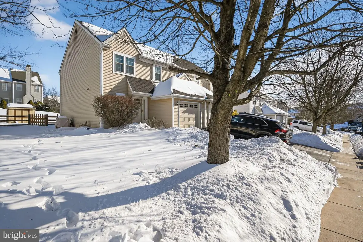 196 Azalea Cir, Royersford, PA 19468 - Image #1