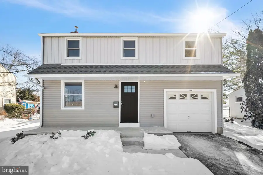 330 Windsor Ave, Hatboro, PA 19040 - Image #2