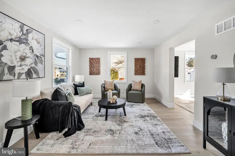 330 Windsor Ave, Hatboro, PA 19040 - Image #3