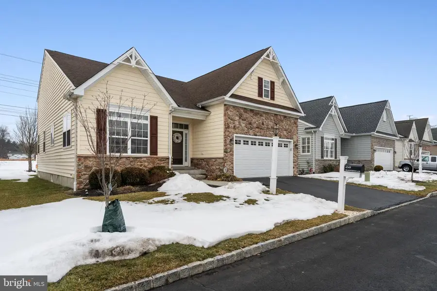4349 Meadowridge Ln, Collegeville, PA 19426 - #2