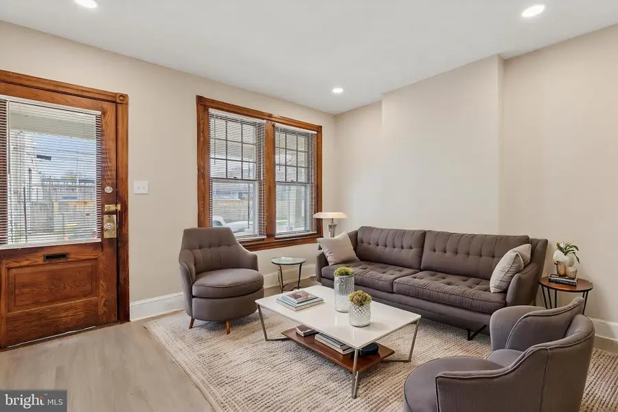 332 James St, Norristown, PA 19401 - #3