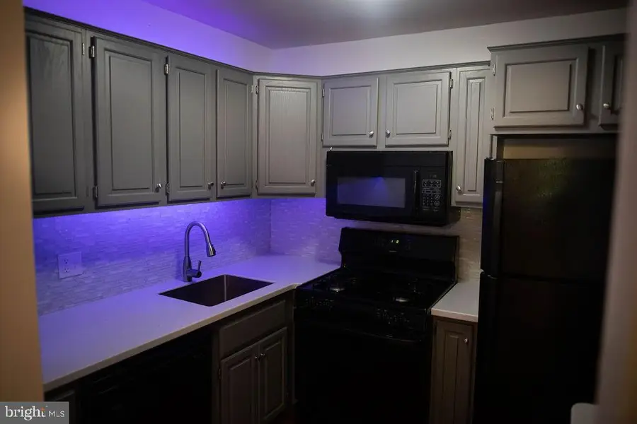 319 Meadowview Ln #319, Monterey Clare, PA 19453 - #2