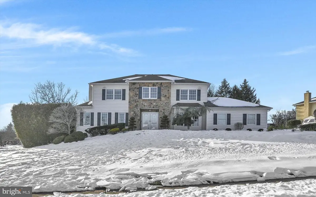 1025 Denston Dr, Ambler, PA 19002 - #1