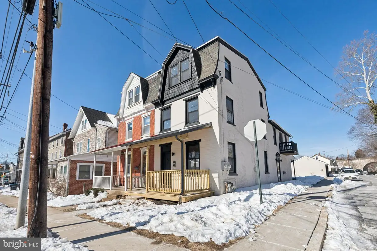 215 Bridge St, Monterey Clare, PA 19453 - #1