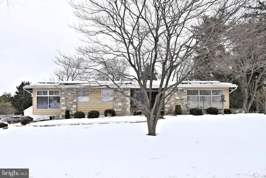 2313 Barren Hill Rd, Lafayette Hill, PA 19444 - #2