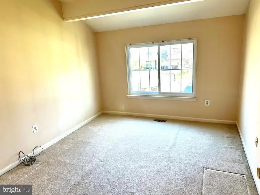 111 Sarahs Ln, Horsham, PA 19044 - #3