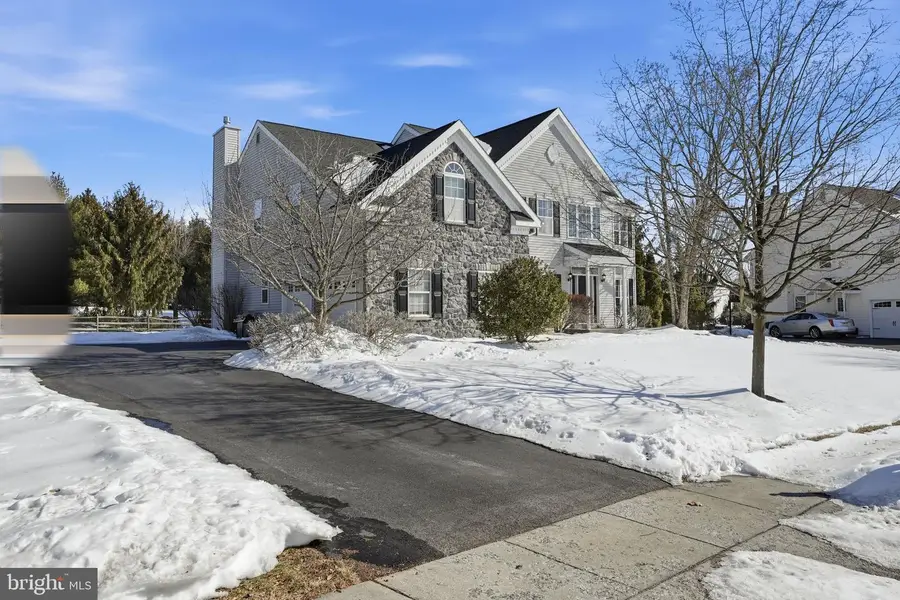 727 Sourwood Ln, Collegeville, PA 19426 - #3