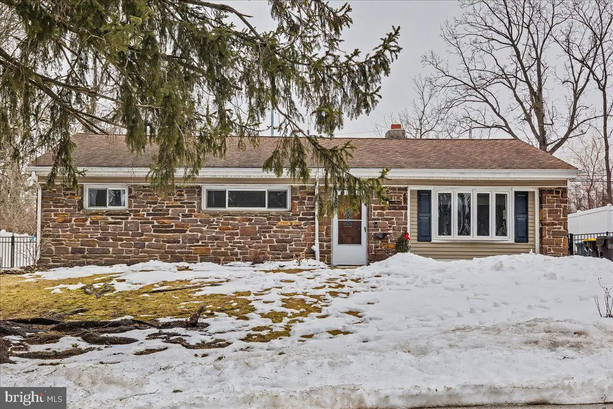 701 School Line Dr, King Of Prussia, PA 19406 - #1