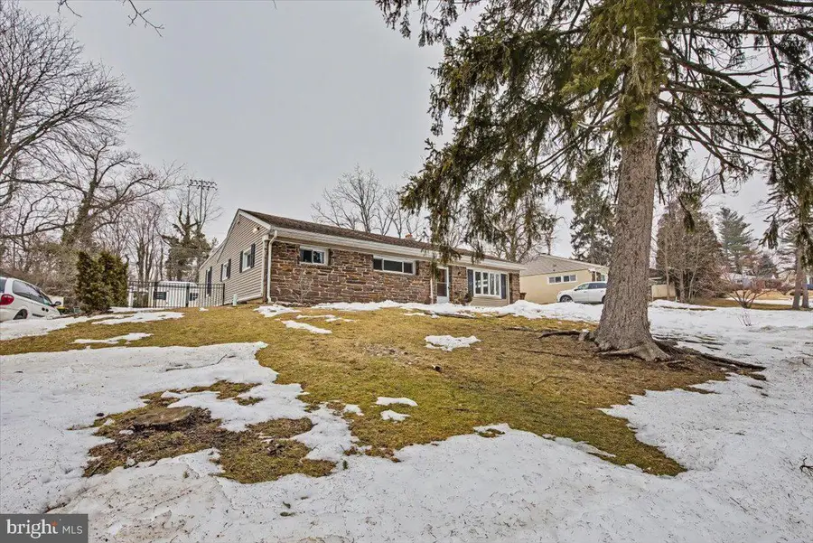 701 School Line Dr, King Of Prussia, PA 19406 - #3