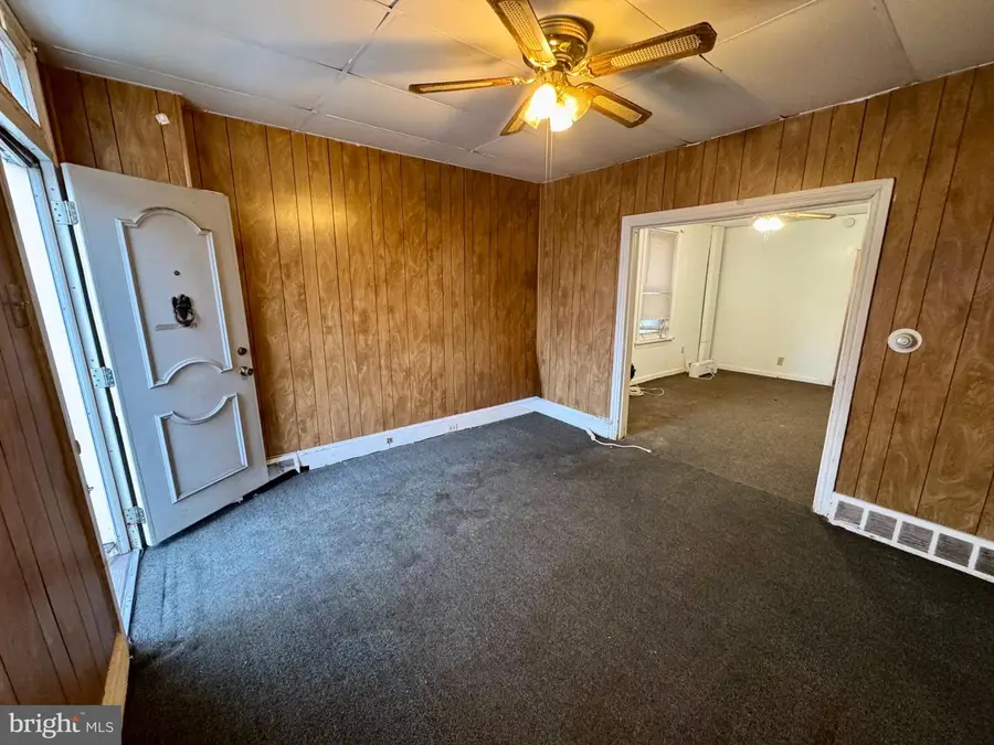 412 Beech St, Pottstown, PA 19464 - #3