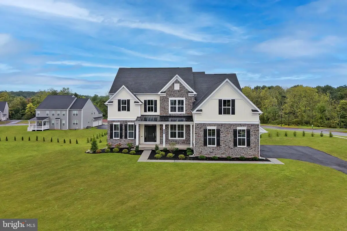 409 Longview Dr, Collegeville, PA 19426 - #1