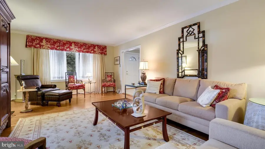 799 Bobwhite Ln, Huntingdon Valley, PA 19006 - #3