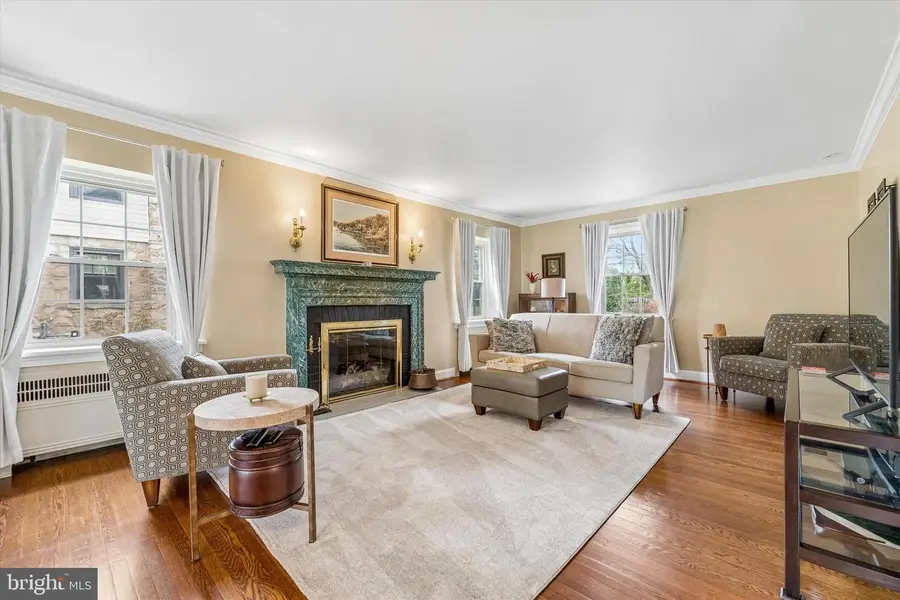 8331 High School Rd, Elkins Park, PA 19027 - #3