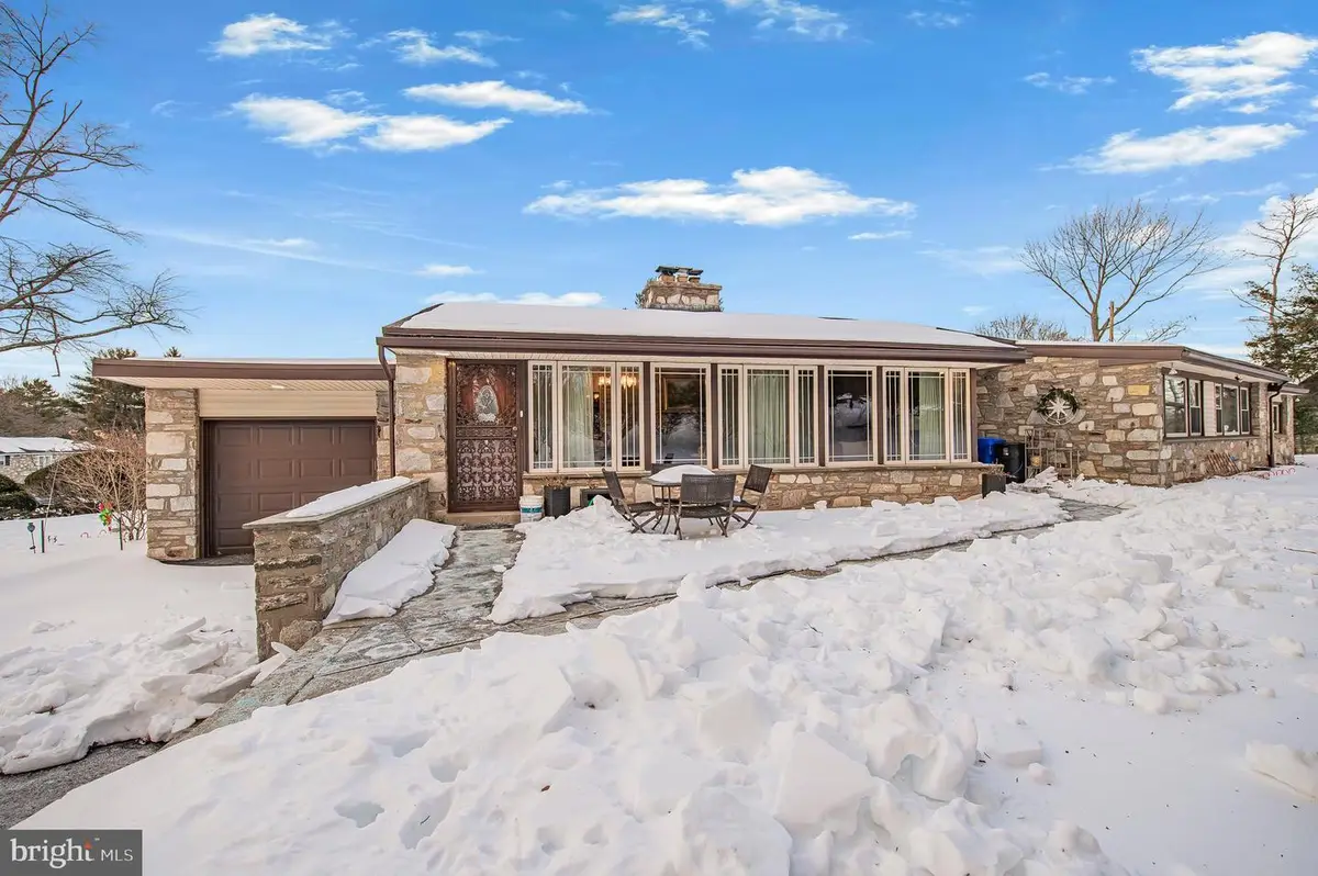 2409 Ashbourne Rd, Wyncote, PA 19095 - #1