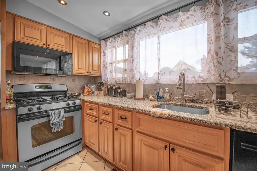 2409 Ashbourne Rd, Wyncote, PA 19095 - #2