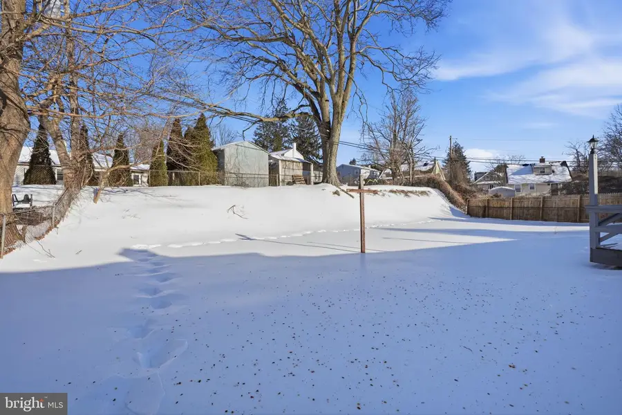 1954 Coolidge Ave, Willow Grove, PA 19090 - #2