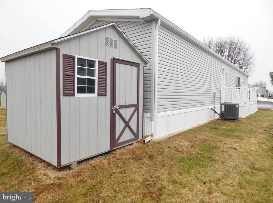 124 Parkside Ct, North Wales, PA 19454 - #3