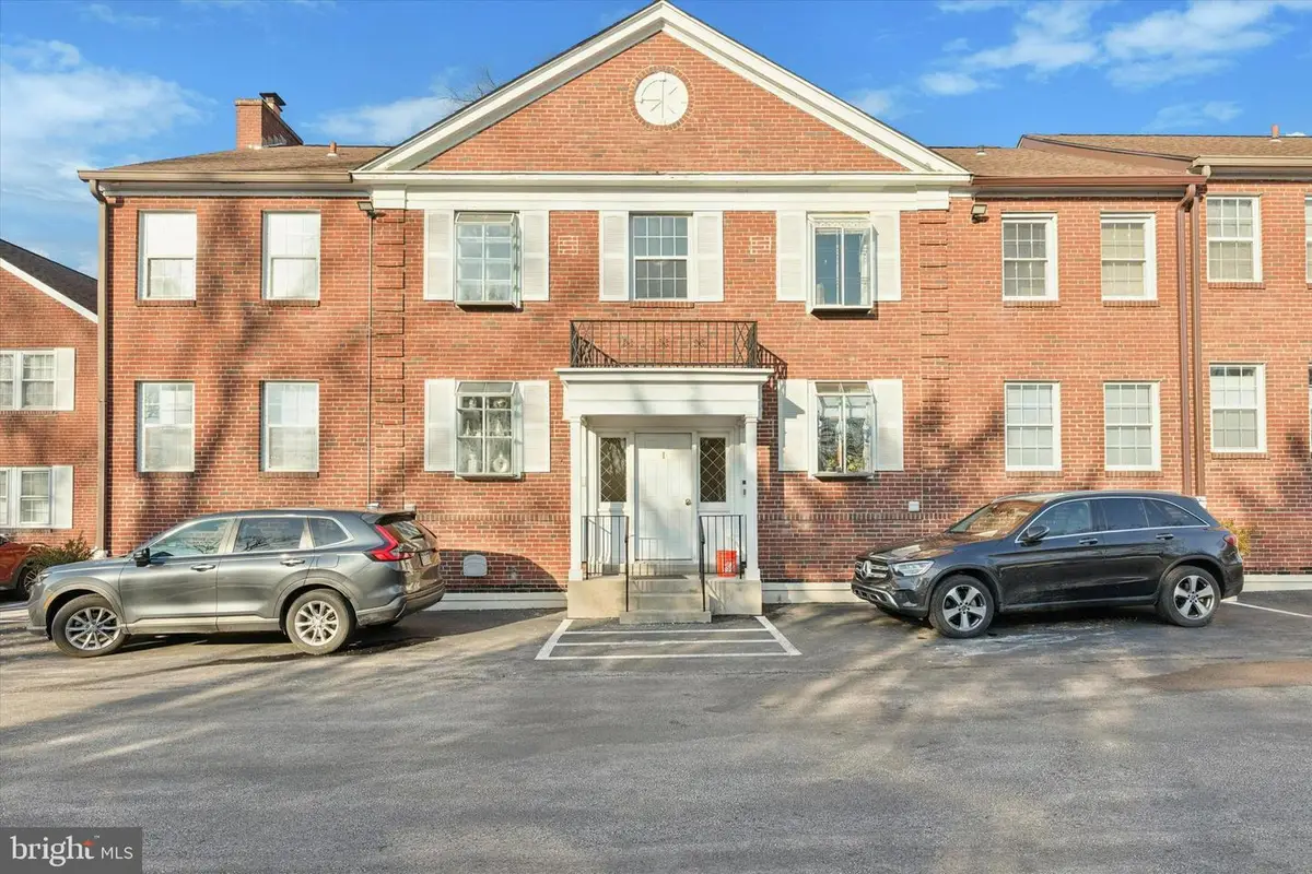 922 W Montgomery Ave #i-2, Bryn Mawr, PA 19010 - #1