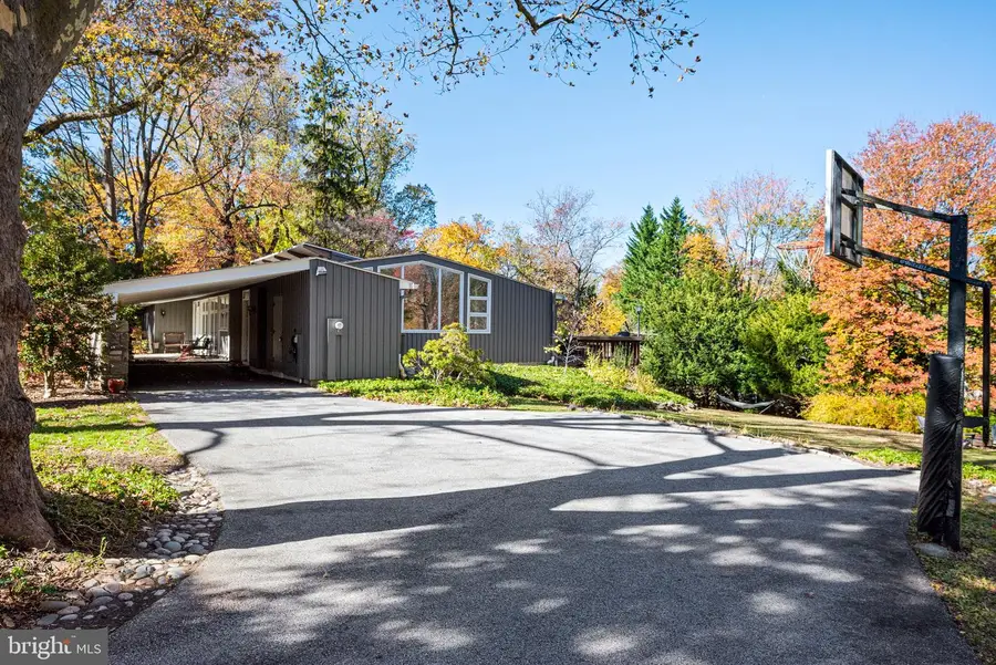 1424 Flat Rock Rd, Penn Valley, PA 19072 - #3