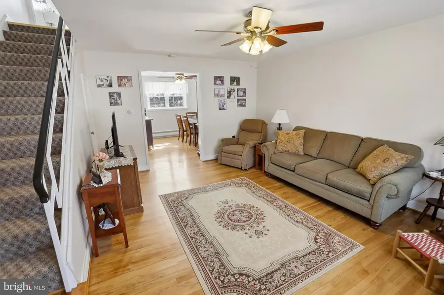 200 Maplewood Dr #b3, Pottstown, PA 19464 - #3