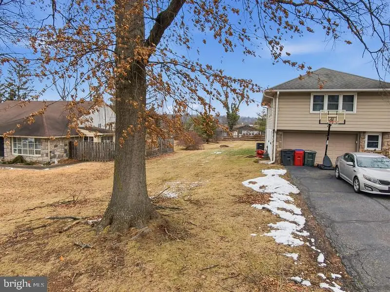 957 Kenny Rd, Pottstown, PA 19464 - #3