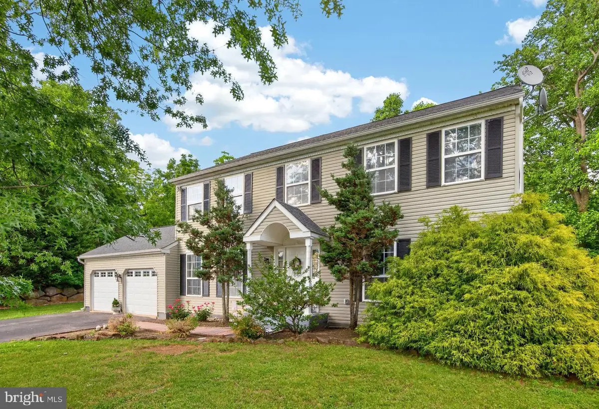 23 Hunters Run Ln, Pottstown, PA 19464 - #1