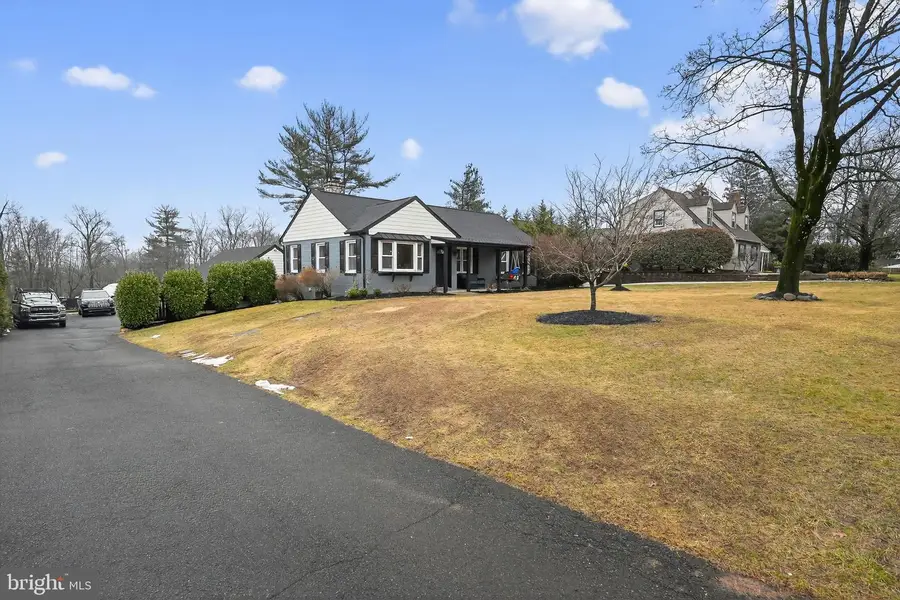 221 Morris Rd, Lansdale, PA 19446 - #2