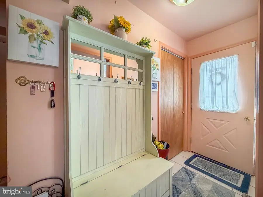 217 Jonathan Dr, North Wales, PA 19454 - #3