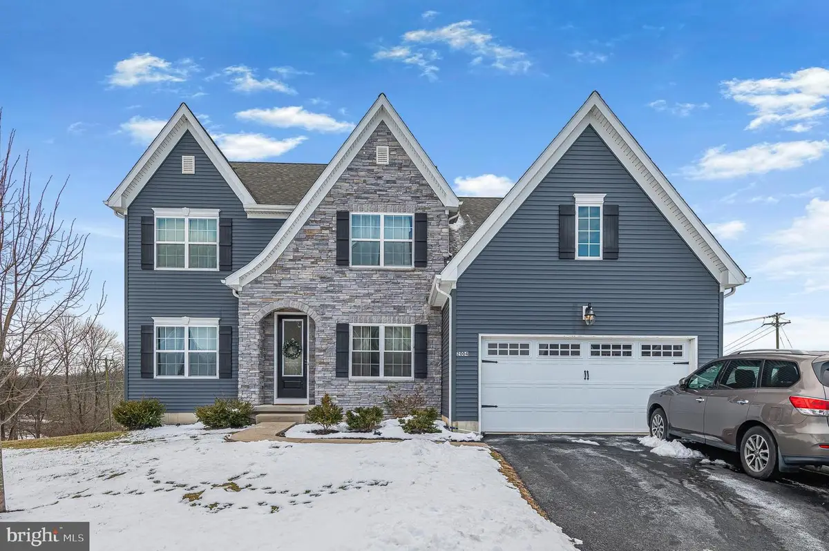 2004 Prout Farm Rd, Pottstown, PA 19464 - #1