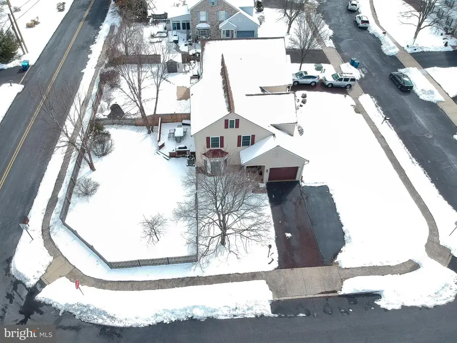 120 Packham Ct, Telford, PA 18969 - #2