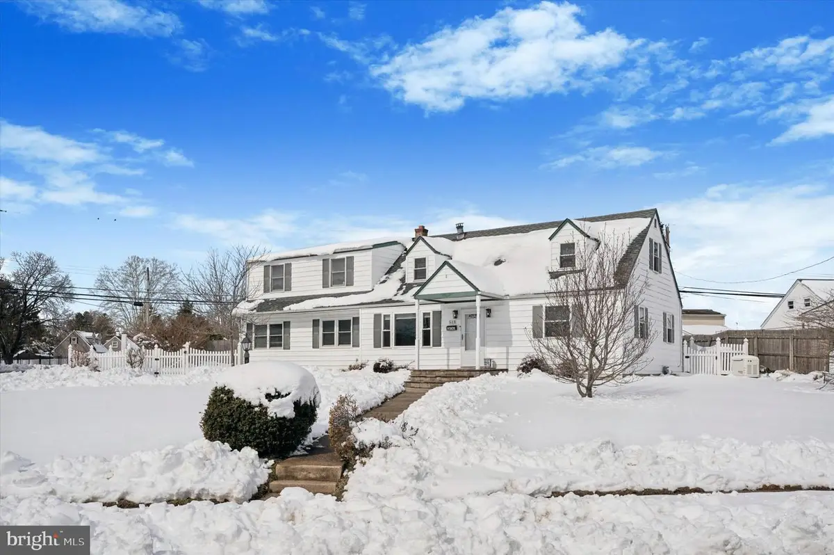 513 Stewart Rd, Hatboro, PA 19040 - #1