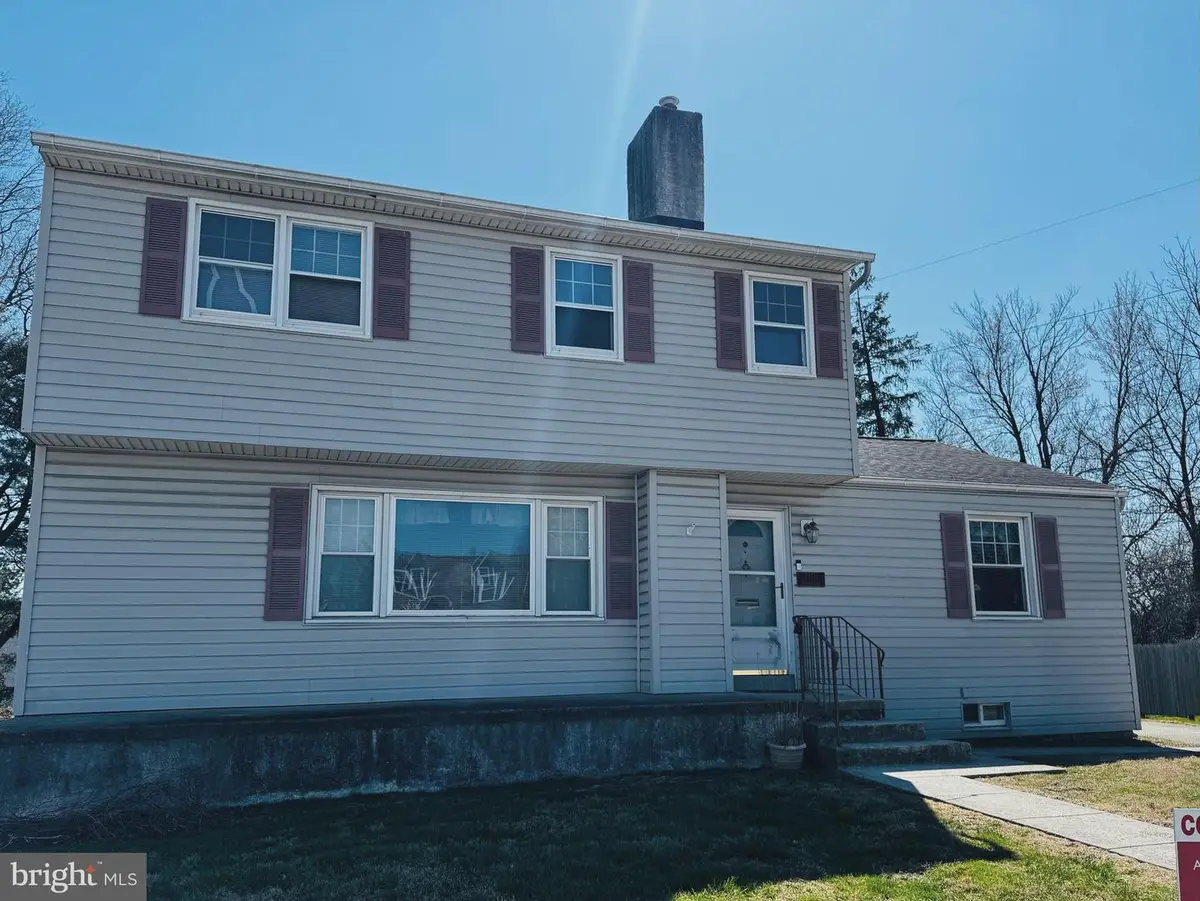 1701 Harmon Rd, Conshohocken, PA 19428 - #1