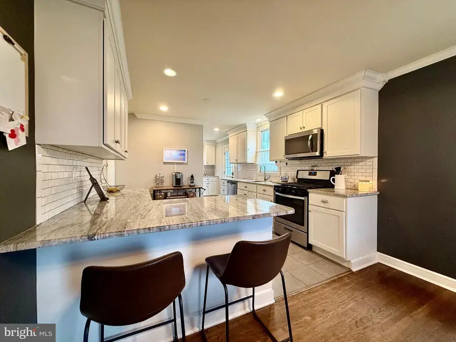 2310 Edge Hill Rd, Huntingdon Valley, PA 19006 - #3