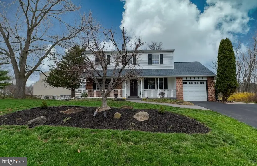 45 Iroquois Dr, Royersford, PA 19468 - #2