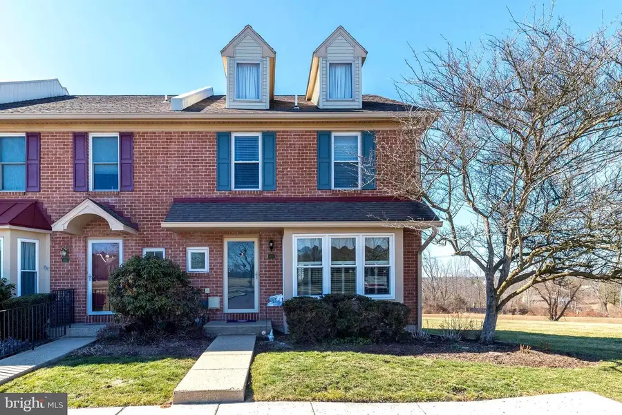 400 Calverton Ct, Harleysville, PA 19438 - #2